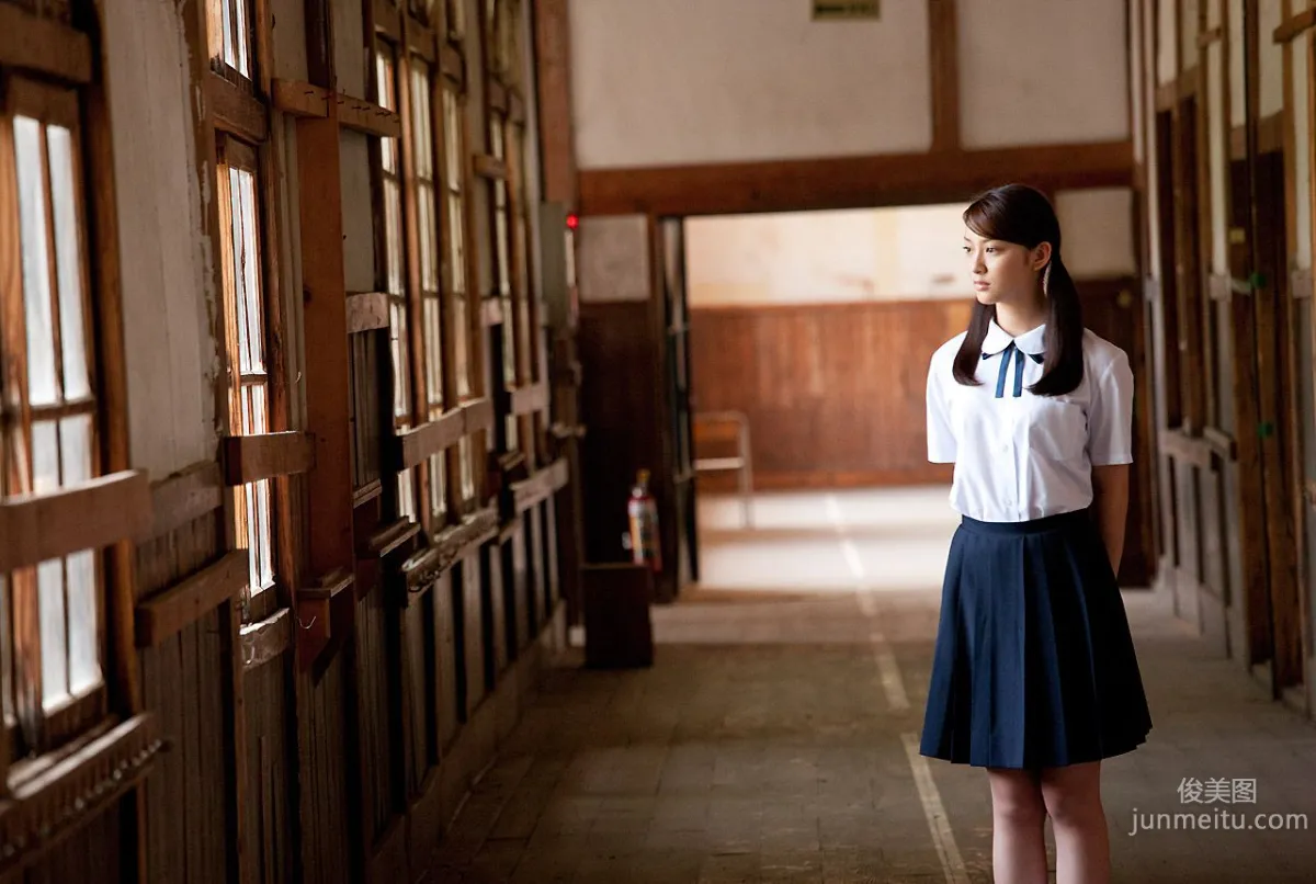 Emi Takei, Stay Gold [Image.tv] Photo Set photo 8