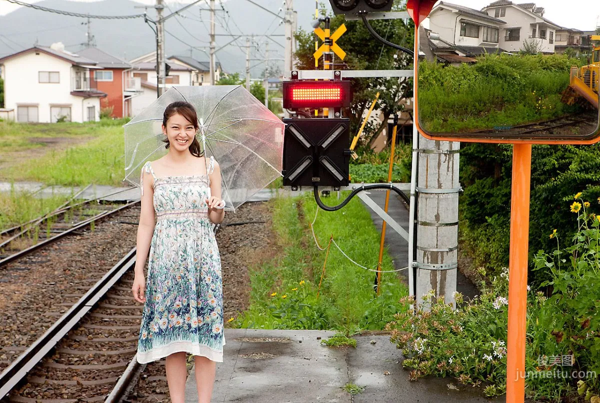 Emi Takei, Stay Gold [Image.tv] Photo Set photo 9