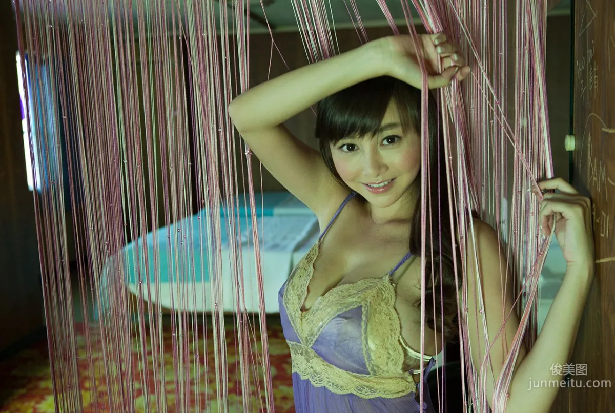 Anri Sugihara: Image.tv photo 7
