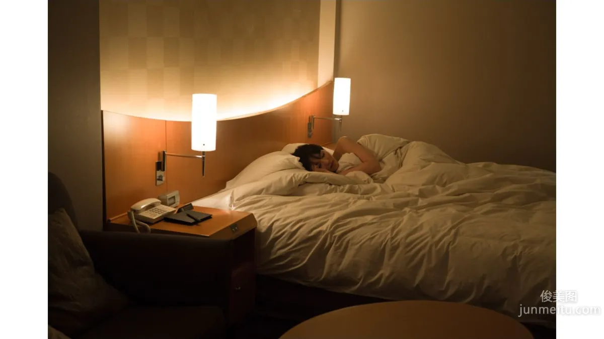Anna Konno: Image.tv executive suite photo 26