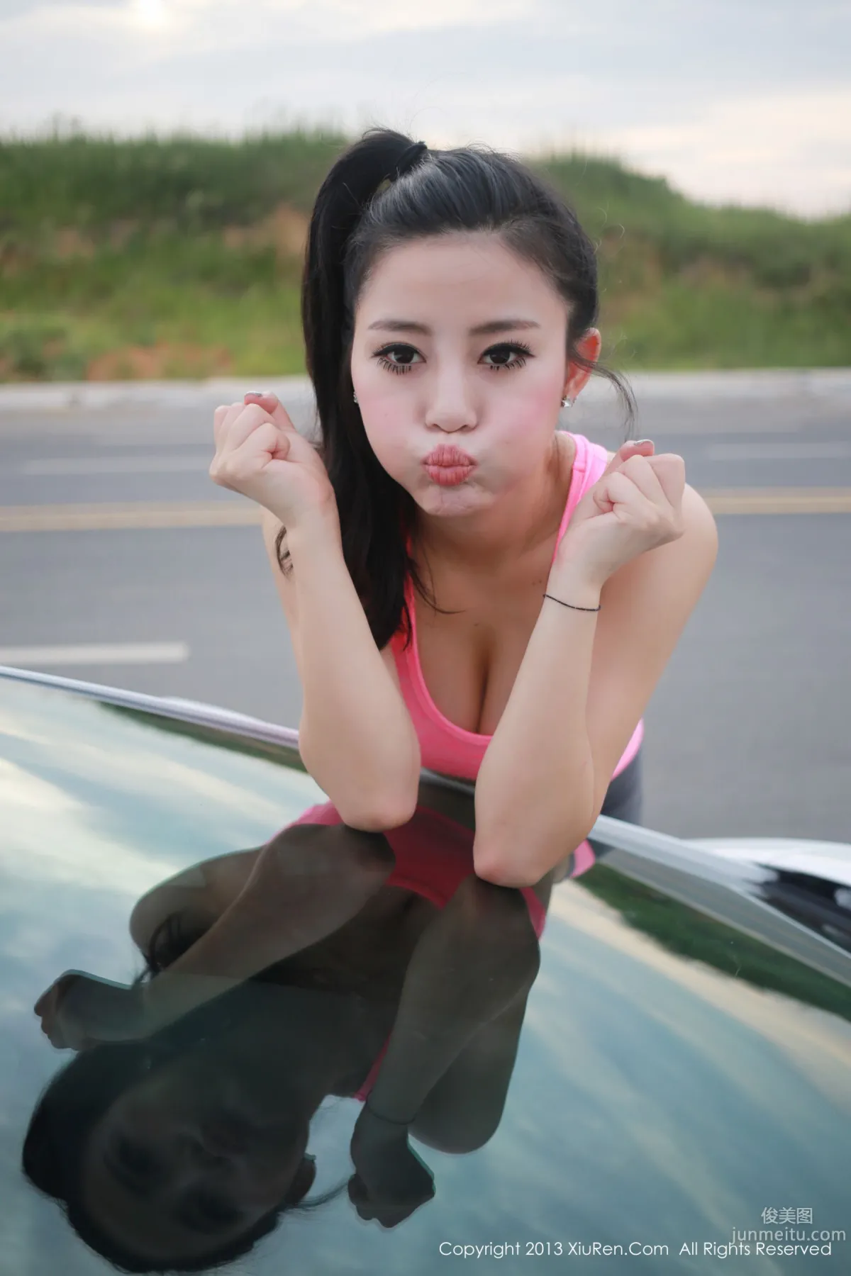 Yixin viya, Hot and Wild Girl [XiuRen] No.027 Photo Set photo 21