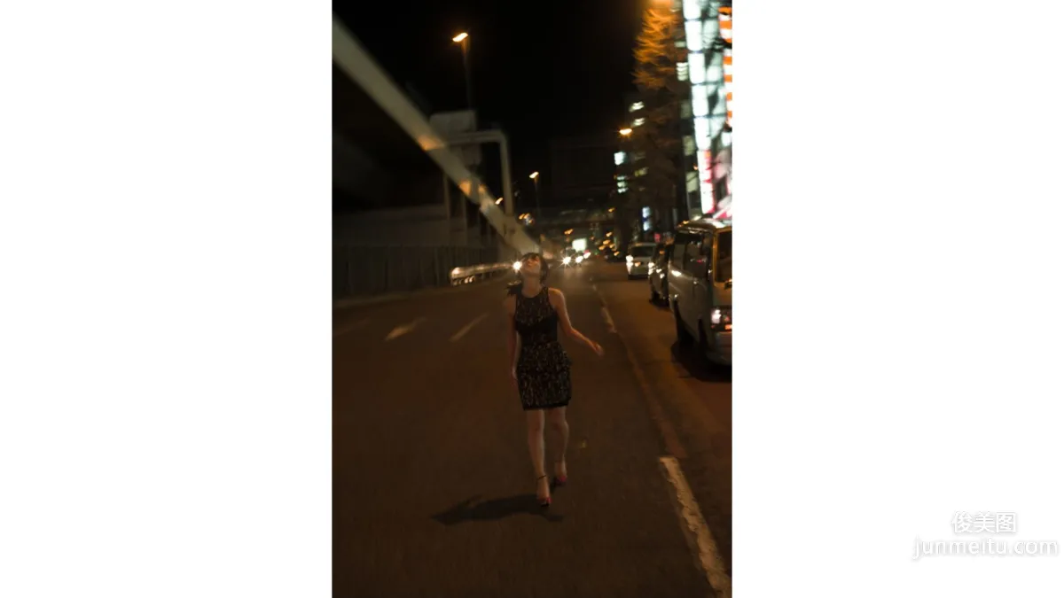Anna Konno: Image.tv executive suite photo 28