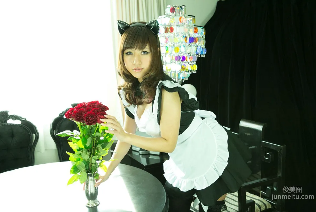 Vanessa Pan: Image.tv photo 3