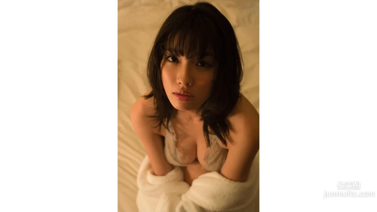 Anna Konno: Image.tv executive suite photo 10