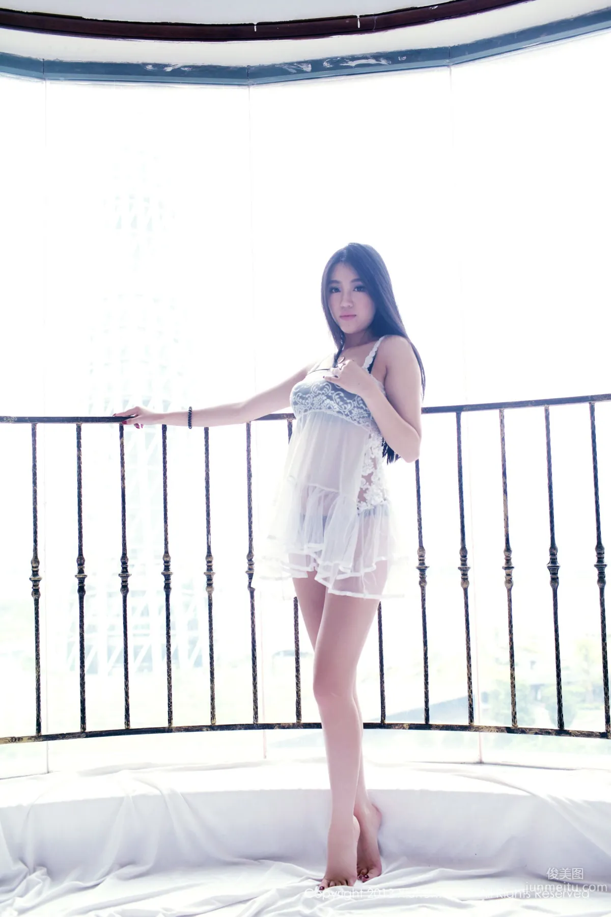 Tiffany Xiaomeng《Lace Pajamas + Swimsuit Temptation》 [XiuRen] No.032 Photo Set photo 20