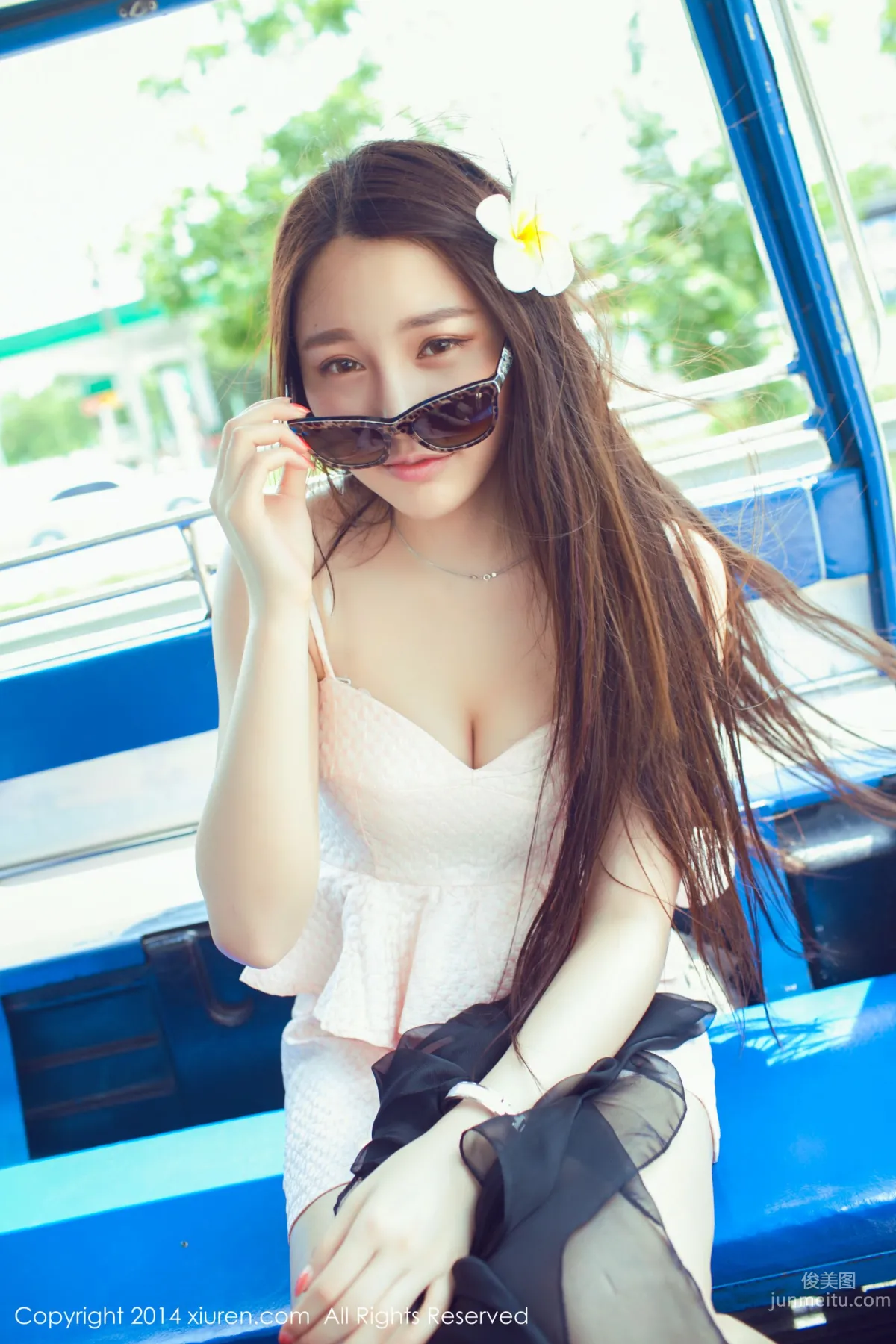 女神刘奕宁Lynn泰国街拍 [秀人网XiuRen] No.139 写真集1