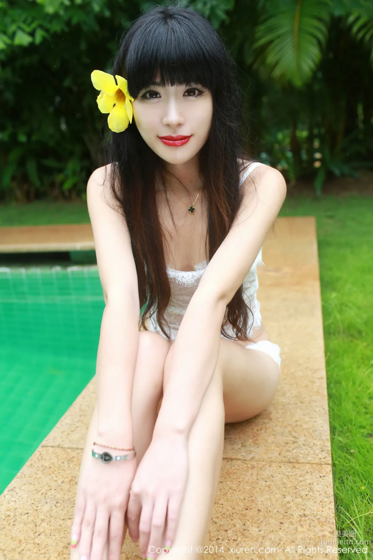 Liu Xueni Verna, Sanya Travel Shoot, Lace Lingerie and Swimwear [XiuRen] No.214 Photo Set photo 20