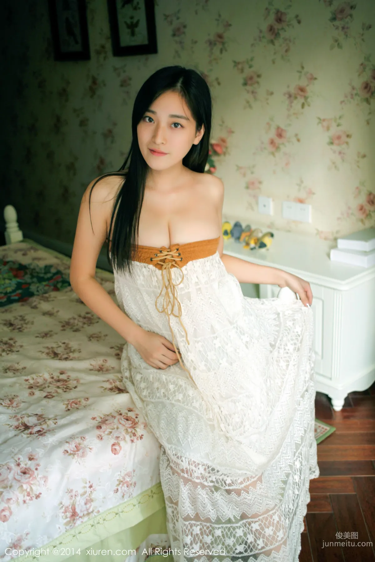 Qiaoyi joy, The Model with an Impressive Bust [XiuRen] No.246 Photo Set photo 33