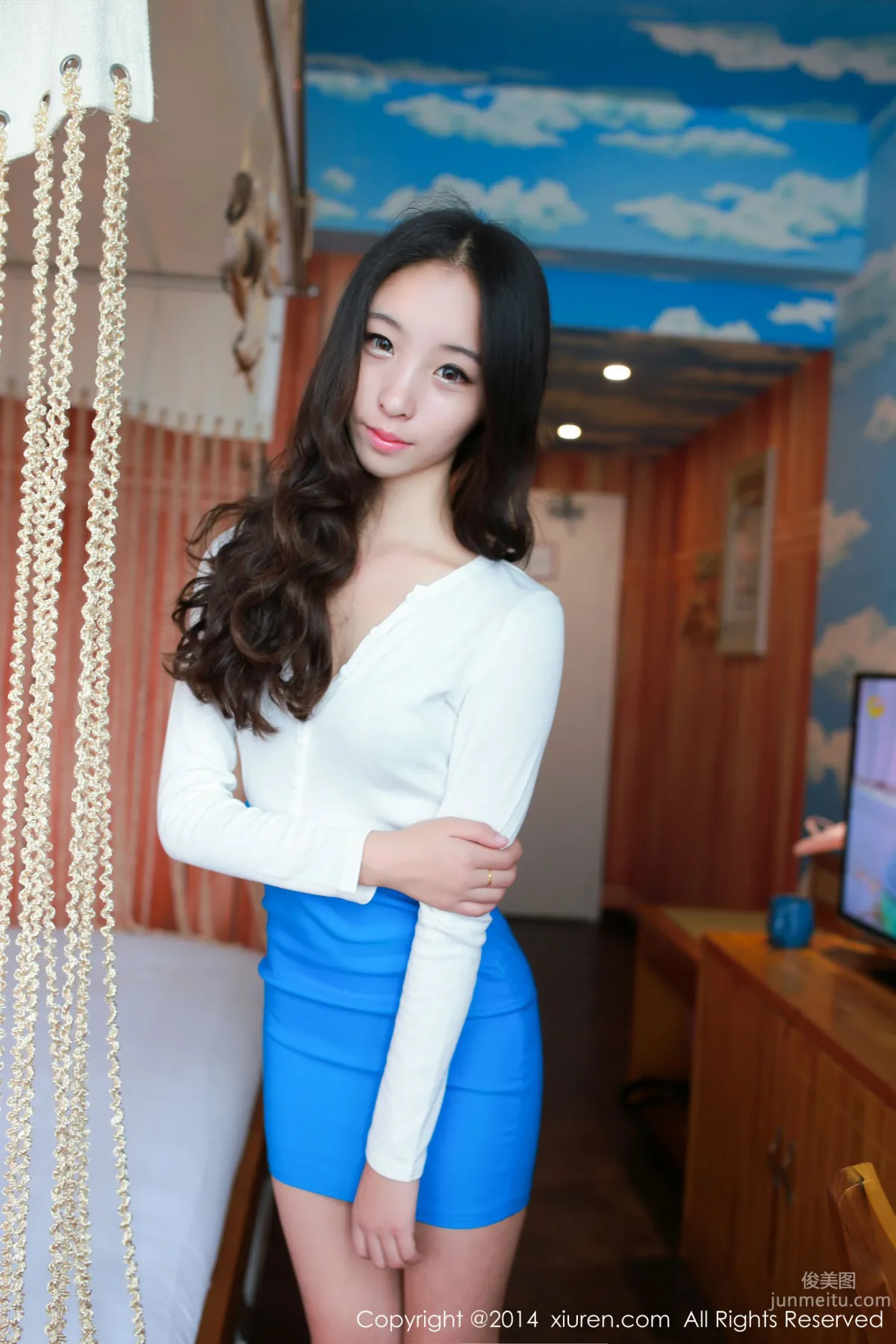 Zixuan Crystal Uniform Girl + Cat Ears Series [XiuRen] No.219 Photo Set photo 3