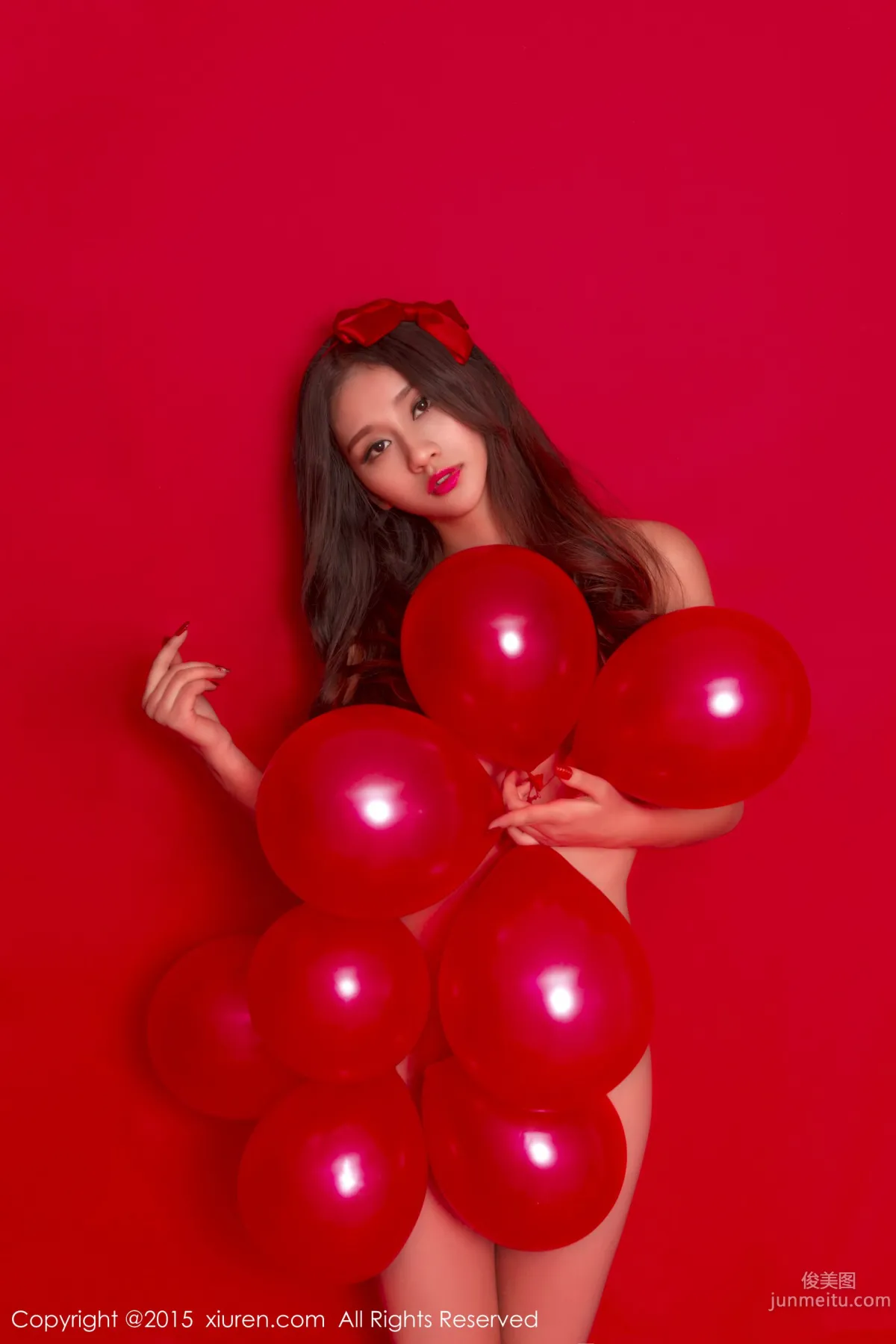 Shi Yu Jiejie, Red Background Theme [XiuRen] No.282 Photo Set photo 8