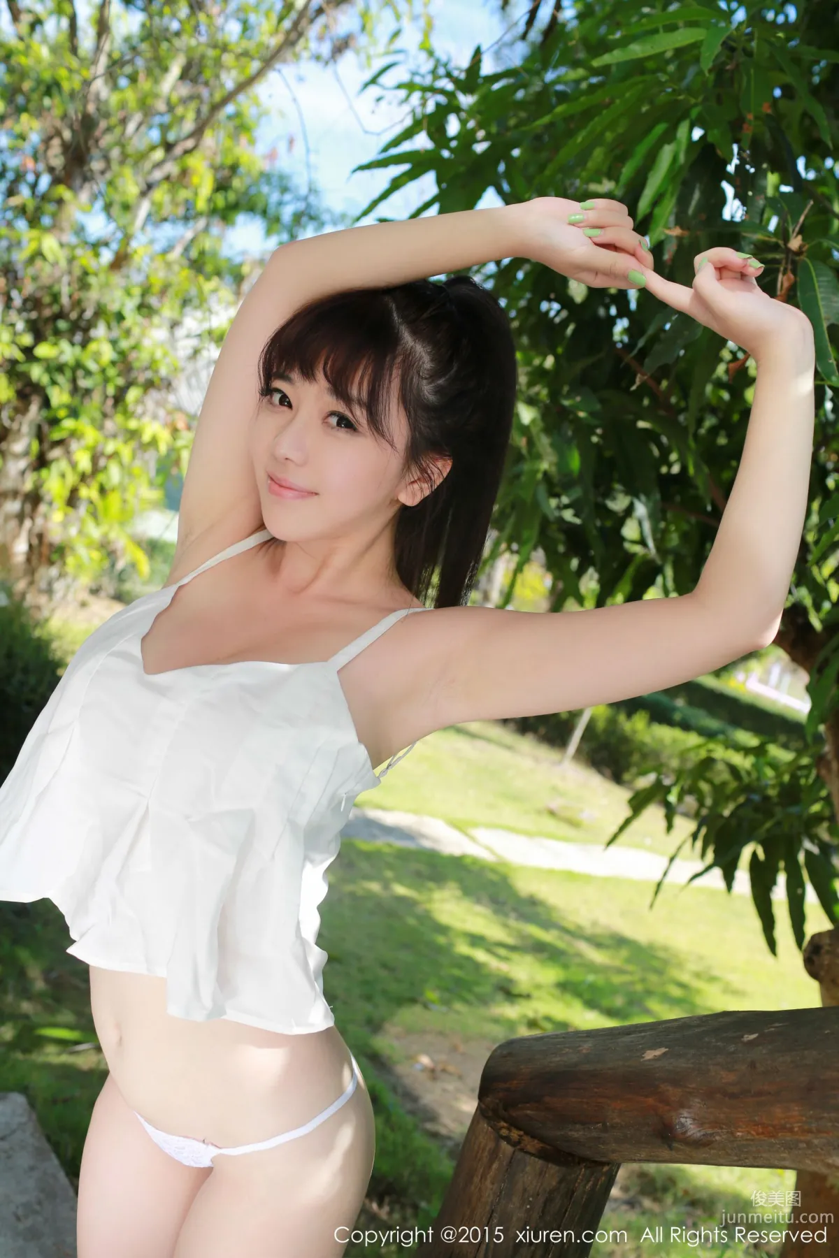 Liu Feier Faye Beautiful Breasts in the Sun [XiuRen] No.302 Photo Set photo 41