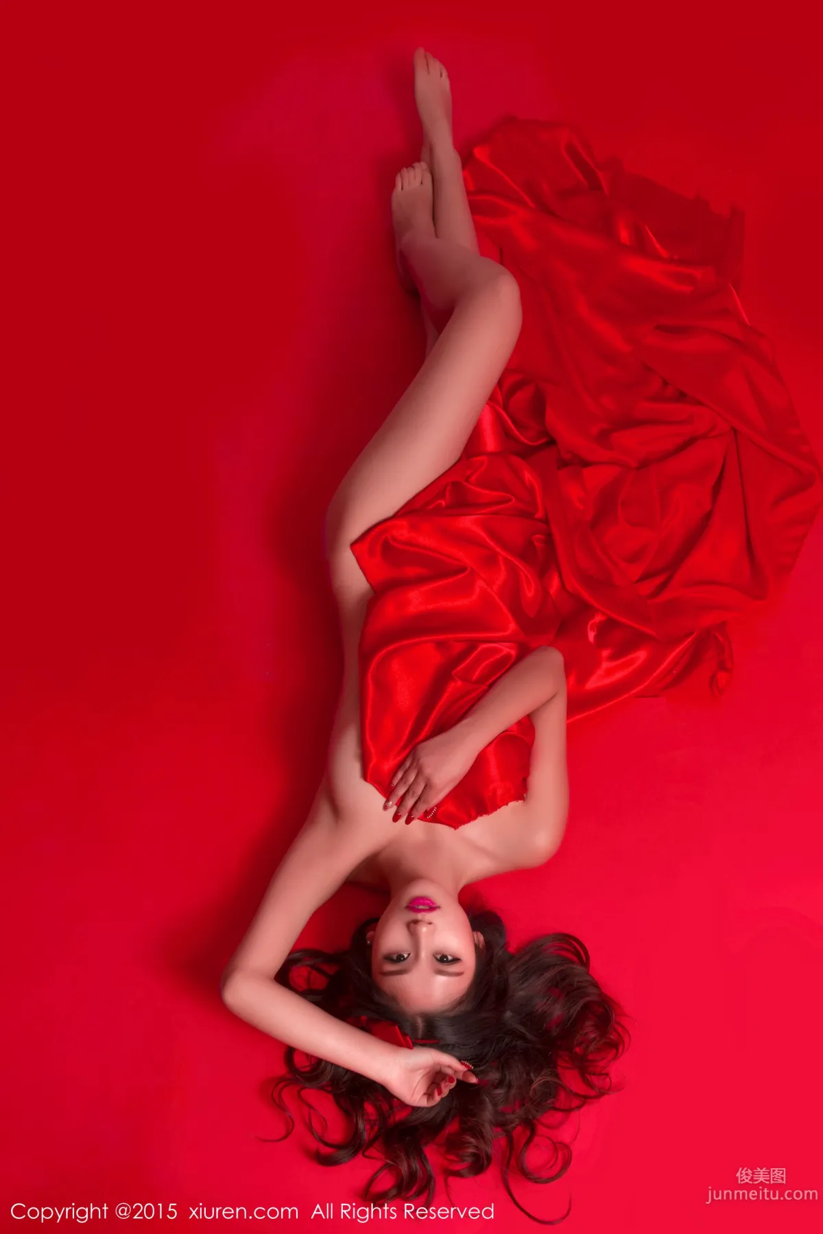Shi Yu Jiejie, Red Background Theme [XiuRen] No.282 Photo Set photo 36