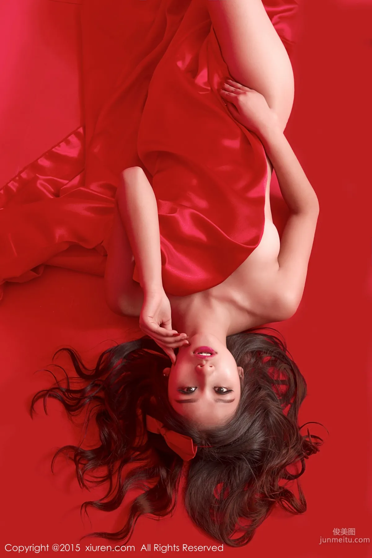Shi Yu Jiejie, Red Background Theme [XiuRen] No.282 Photo Set photo 27