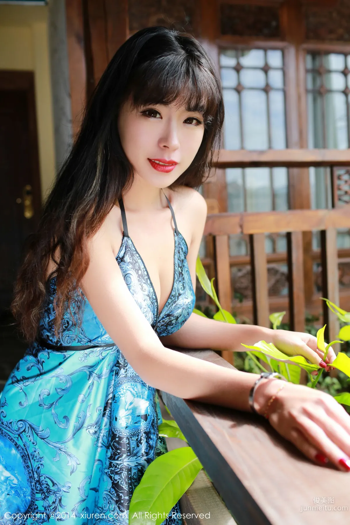Liu Xueni Verna Lijiang Travel Shoot Sexy Dudou + Long Skirt Series [XiuRen] No.231 Photo Set photo 27