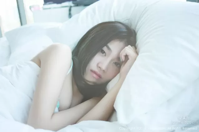 許諾Sabrina《泰國曼谷旅拍》睡衣系列 [秀人網XiuRen] No.287 寫真集