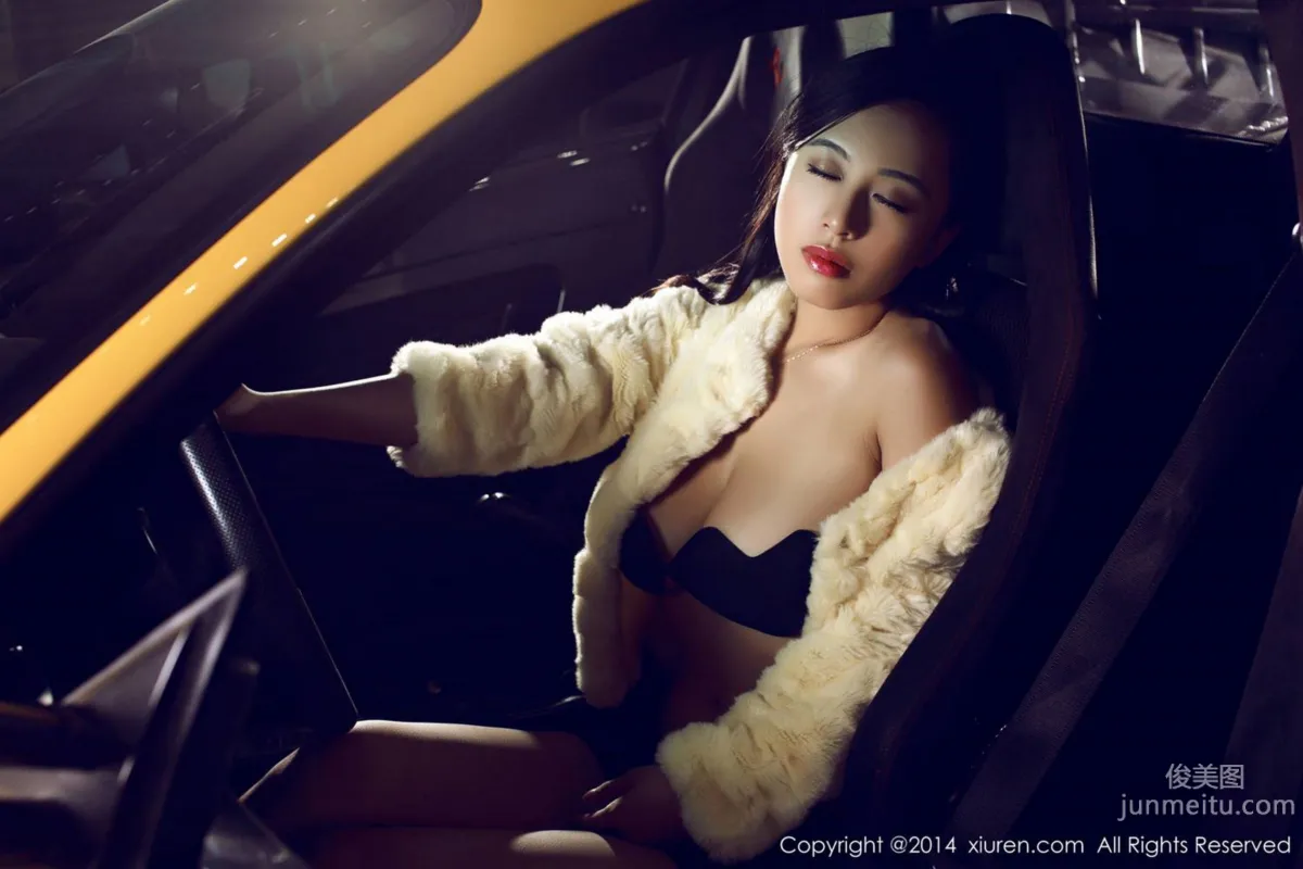 Huang Ke christine, Private Lingerie + Luxury Car Series [XiuRen] No.252 Photo Set photo 46