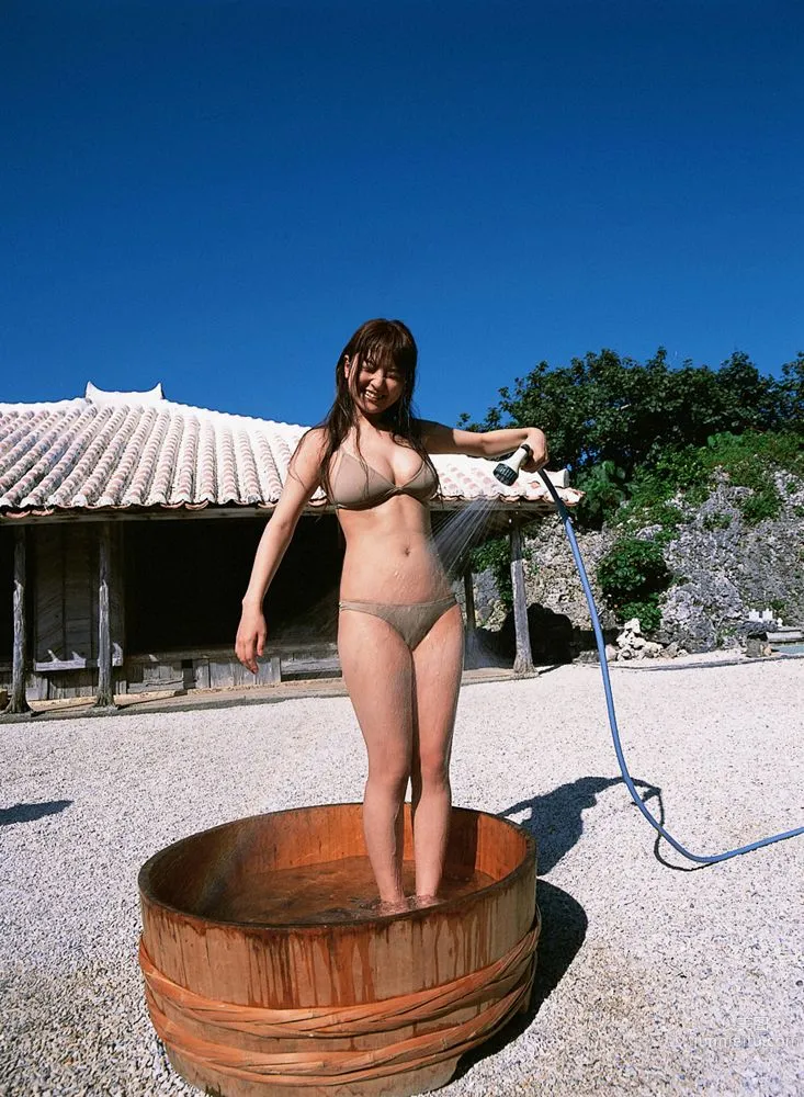 Yuka Hirata, Beautiful Island Story Photo Set [YS Web] Vol.139 photo 3
