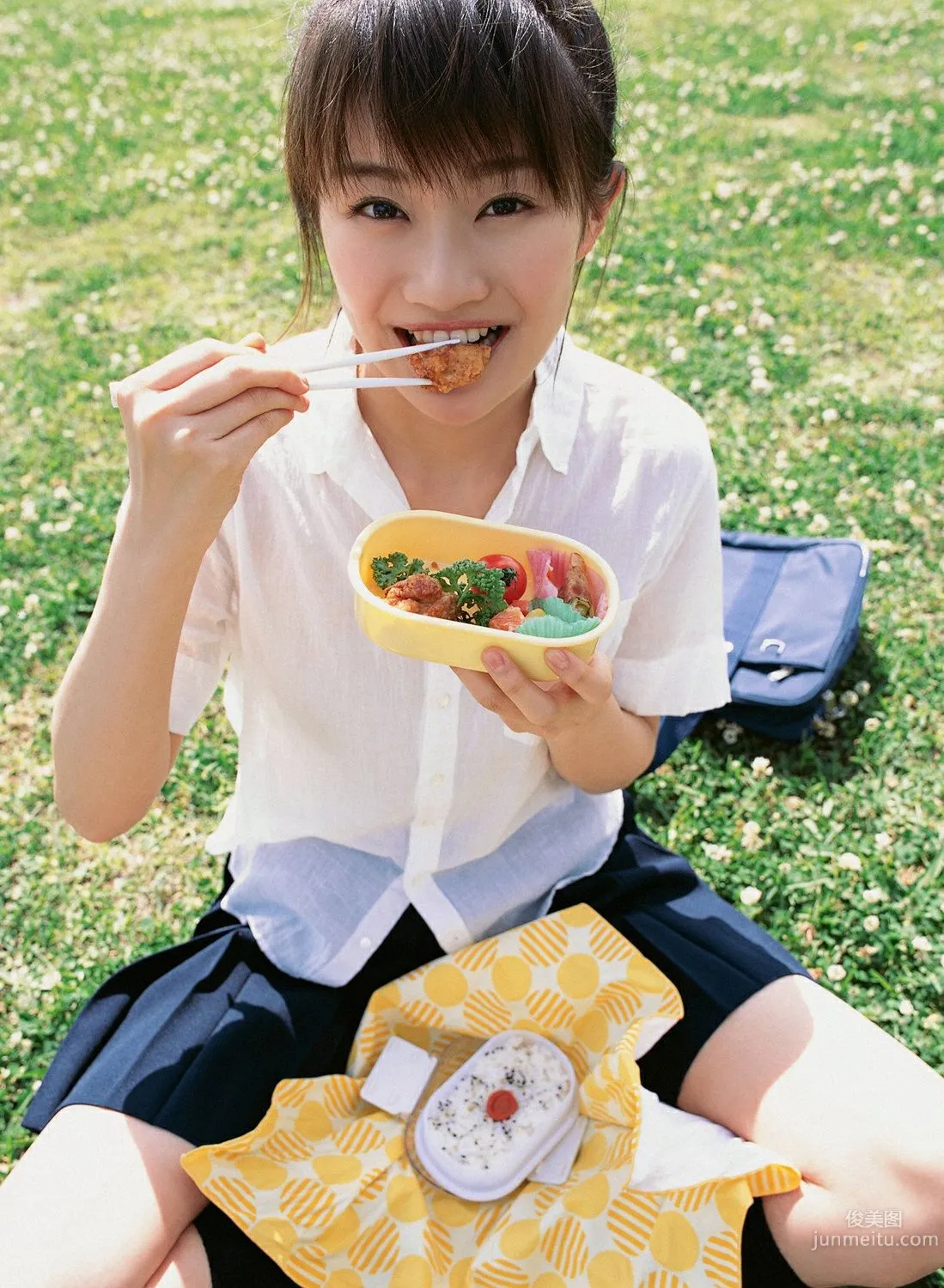 Ai Takabe, Ace Beautiful Girl of the Handkerchief Generation! Photo Set [YS Web] Vol.212 photo 27