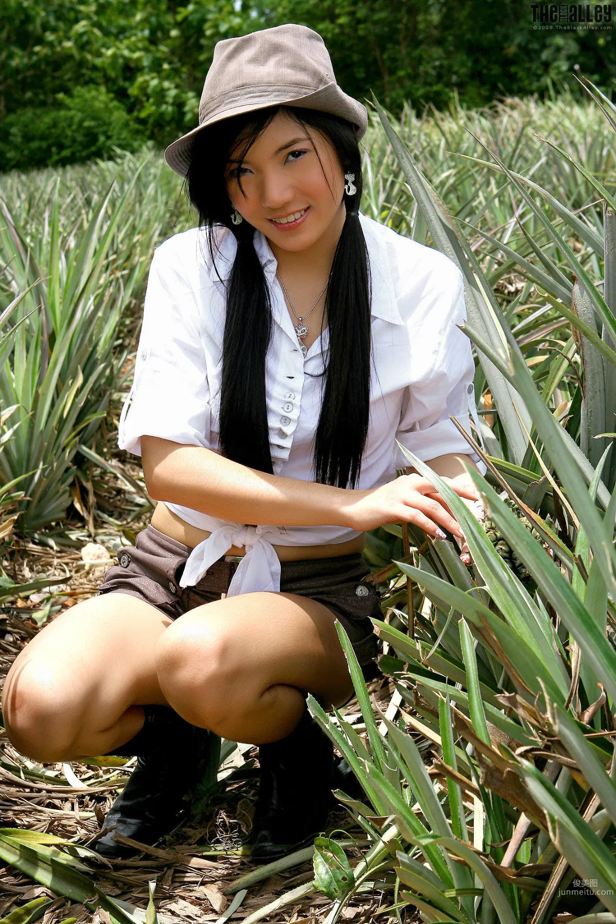[TheBlackAlley] Vanessa Tang 朋克女郎 寫真集 8