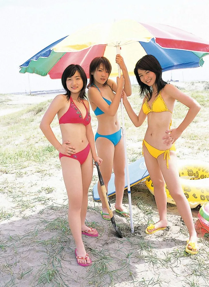 Saaya Irie, Runa Okada, Rio Iguchi 'chase' Photo Set [YS Web] Vol.178 photo 8