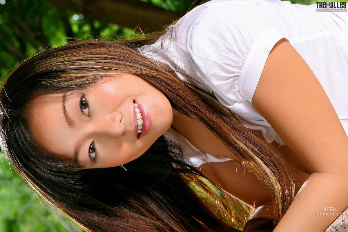 [The Black Alley] Lee Jen Jen Denim Hot Pants + Shirt Photo Set photo 35
