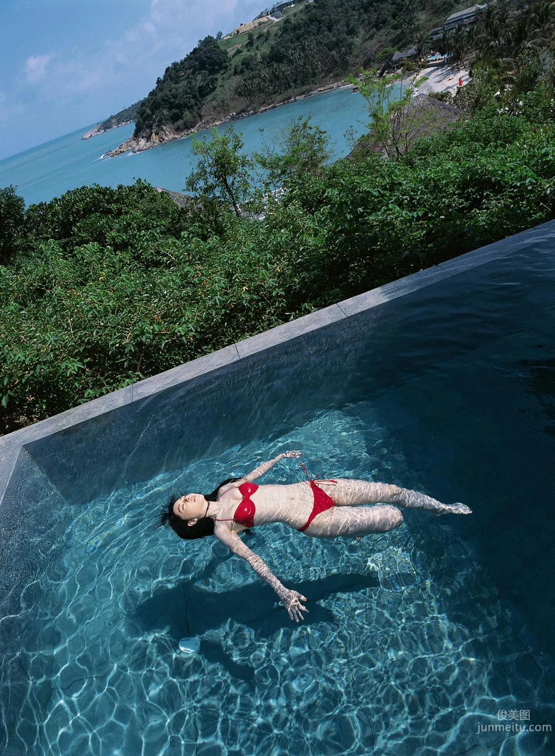 秋山莉奈《Watch Her Hip!》寫真集 [YS Web] Vol.200 58