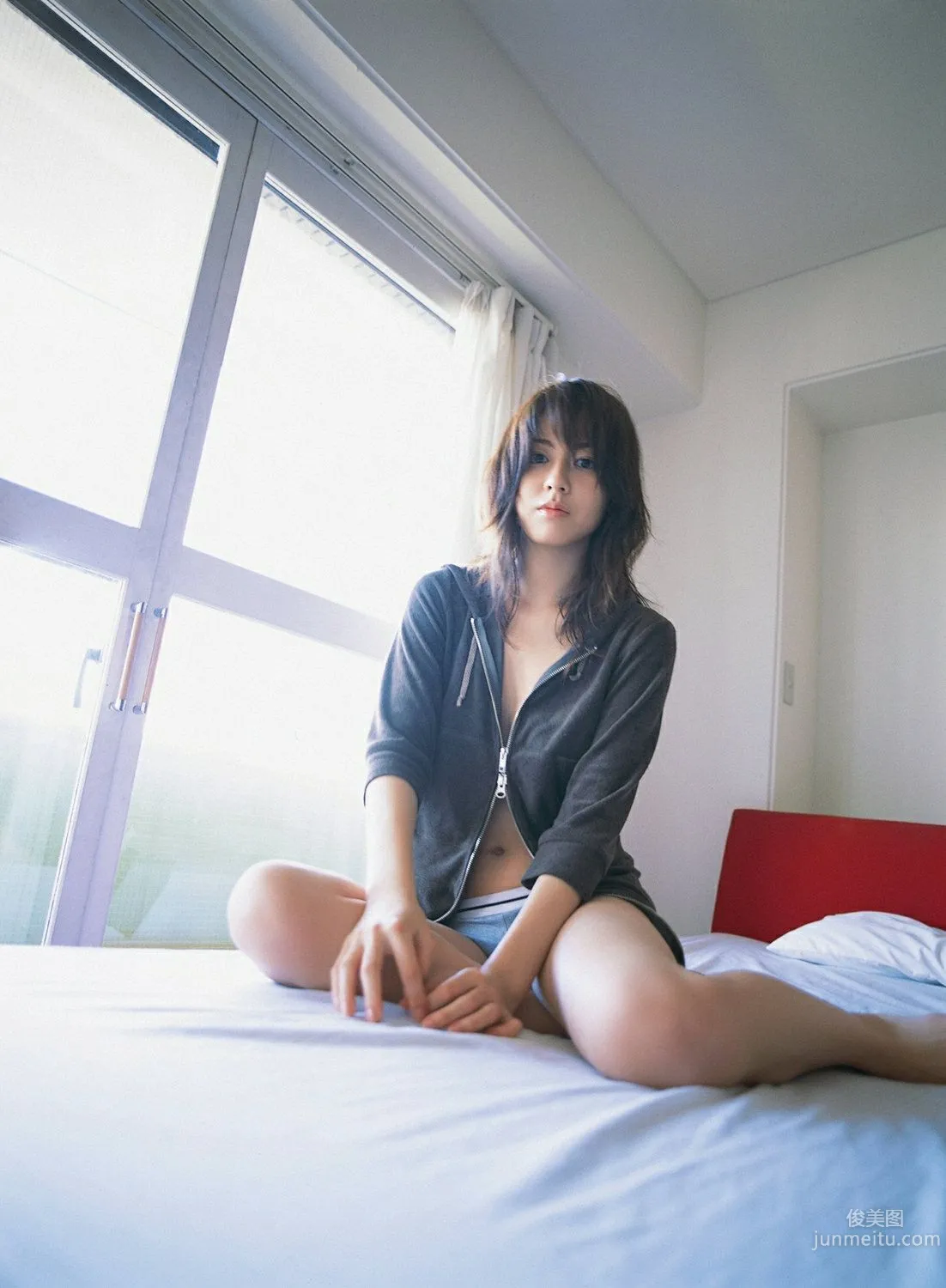 Yumi Sugimoto, Overwhelming Beautiful Girl Photo Set [YS Web] Vol.218 photo 81
