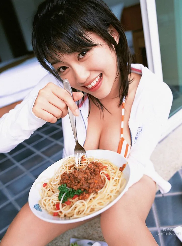 Mikie Hara, Mickey Runs at Full Speed! Shaking and Swaying F Cup, Photo Set [YS Web] Vol.192 photo 29