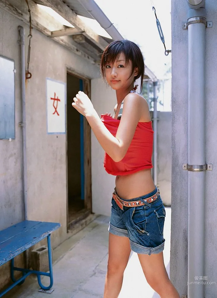 工藤裡紗《Queen of Smile》寫真集 [YS Web] Vol.164 35