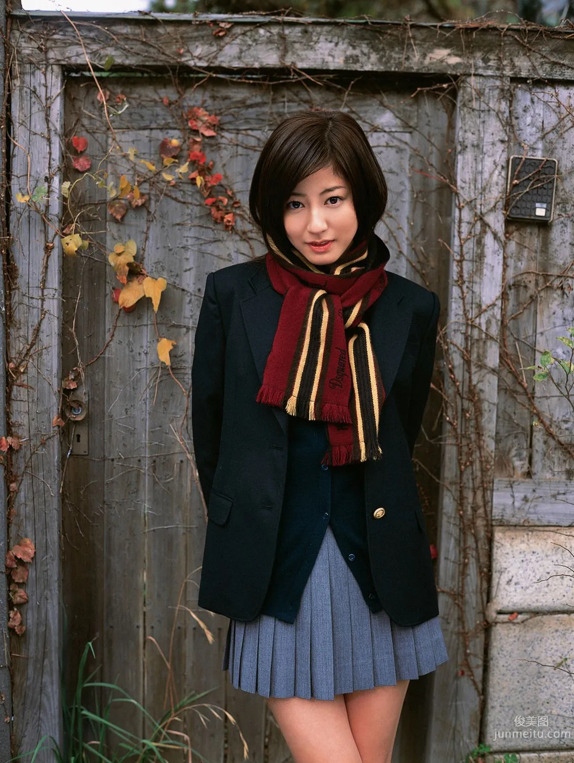杉本有美《超本格派美少女降临!!》写真集 [YS Web] Vol.1961