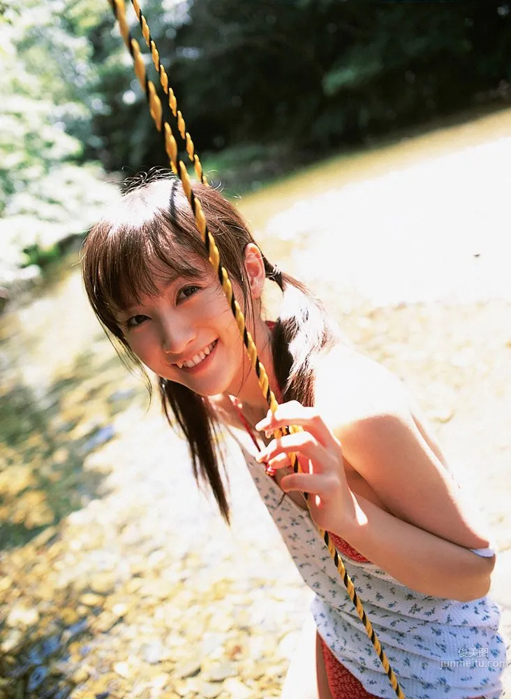 小松彩夏《おソトで大冒険》写真集 [YS Web] Vol.14616