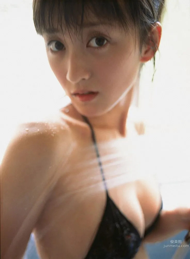 小松彩夏《オトナ？コドモ？》寫真集 [YS Web] Vol.135 10