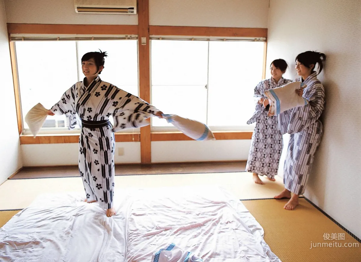 Saaya Irie, Runa Okada, Rio Iguchi 'chase' Photo Set [YS Web] Vol.178 photo 51
