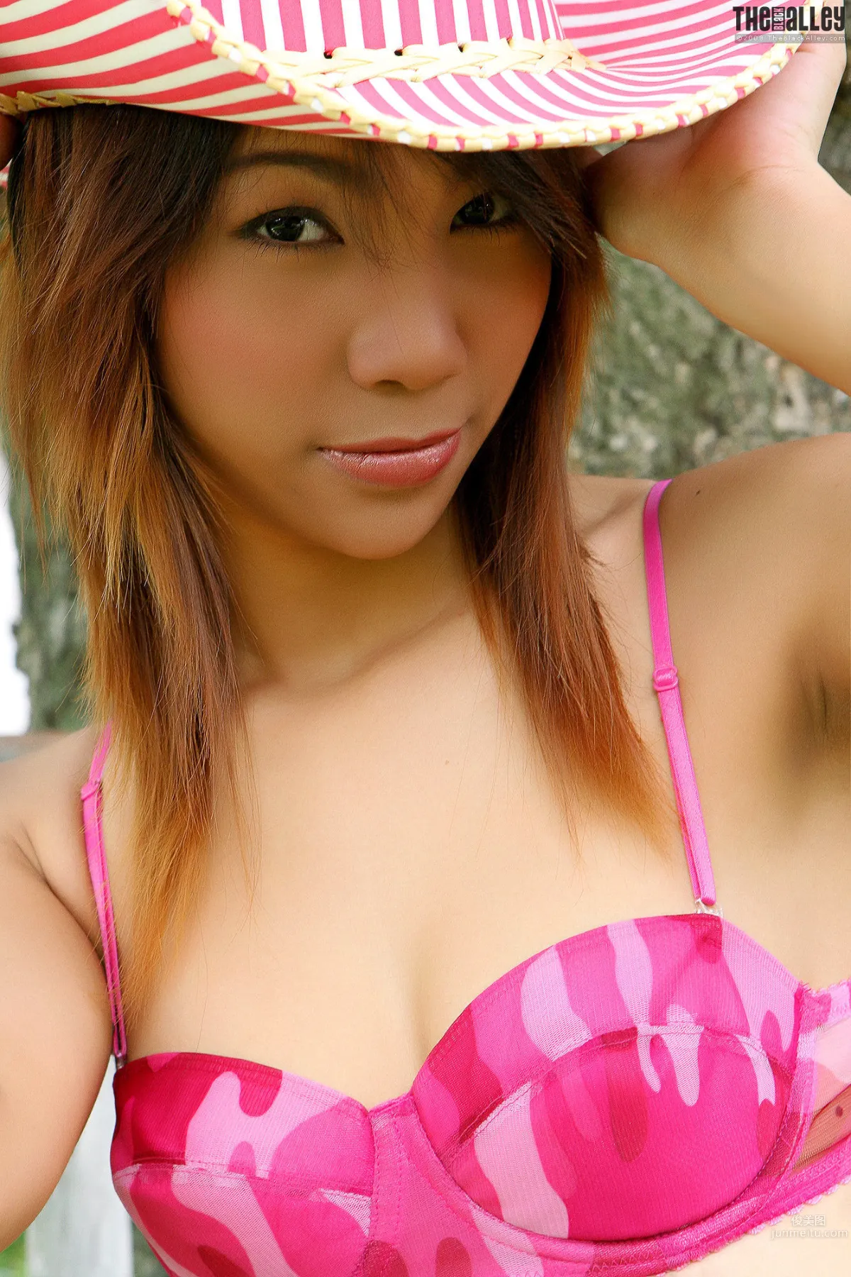[The Black Alley] Felicia Feng 粉嫩少女外拍 写真集2