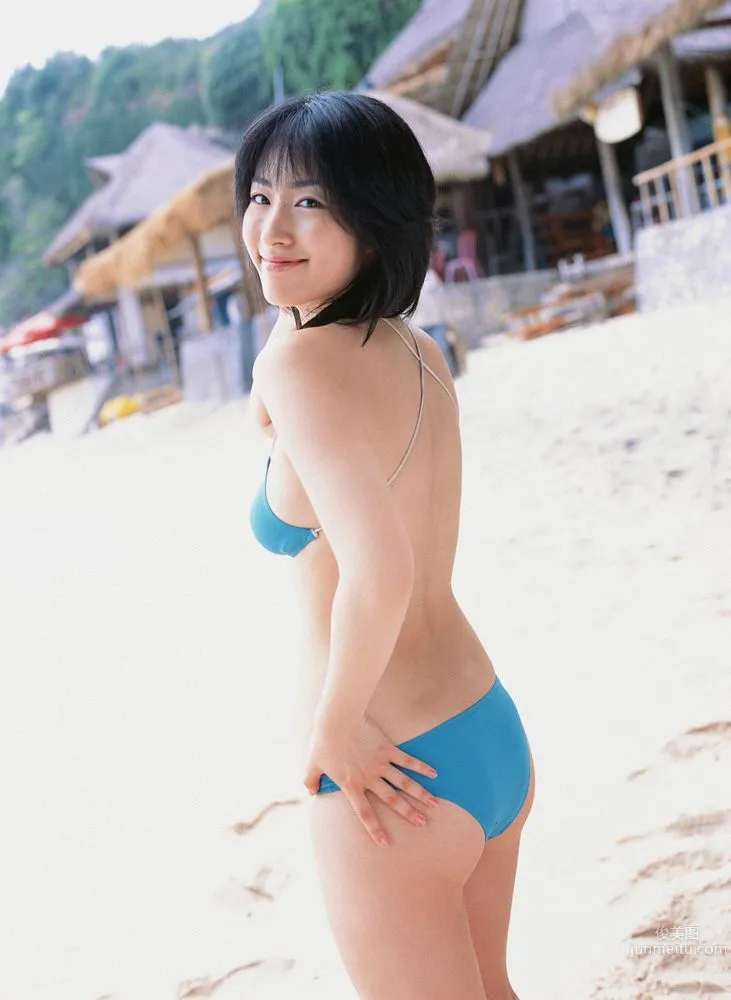 佐藤寛子《Lights,Camera,Action》写真集 [YS Web] Vol.13763