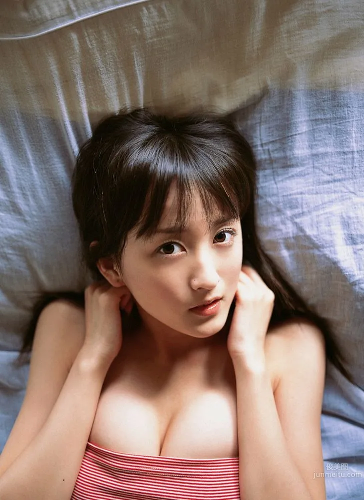 小松彩夏《オトナ？コドモ？》写真集 [YS Web] Vol.13520