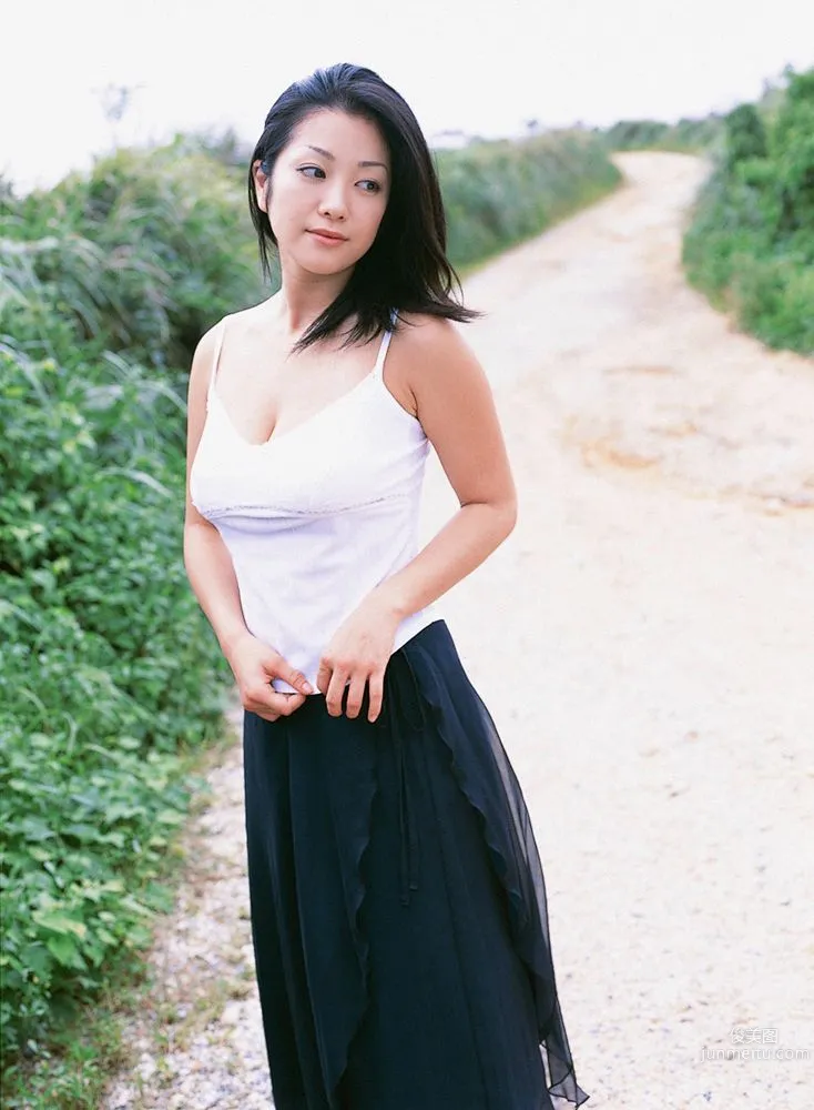 小向美奈子《Now & Then》寫真集 [YS Web] Vol.128 25