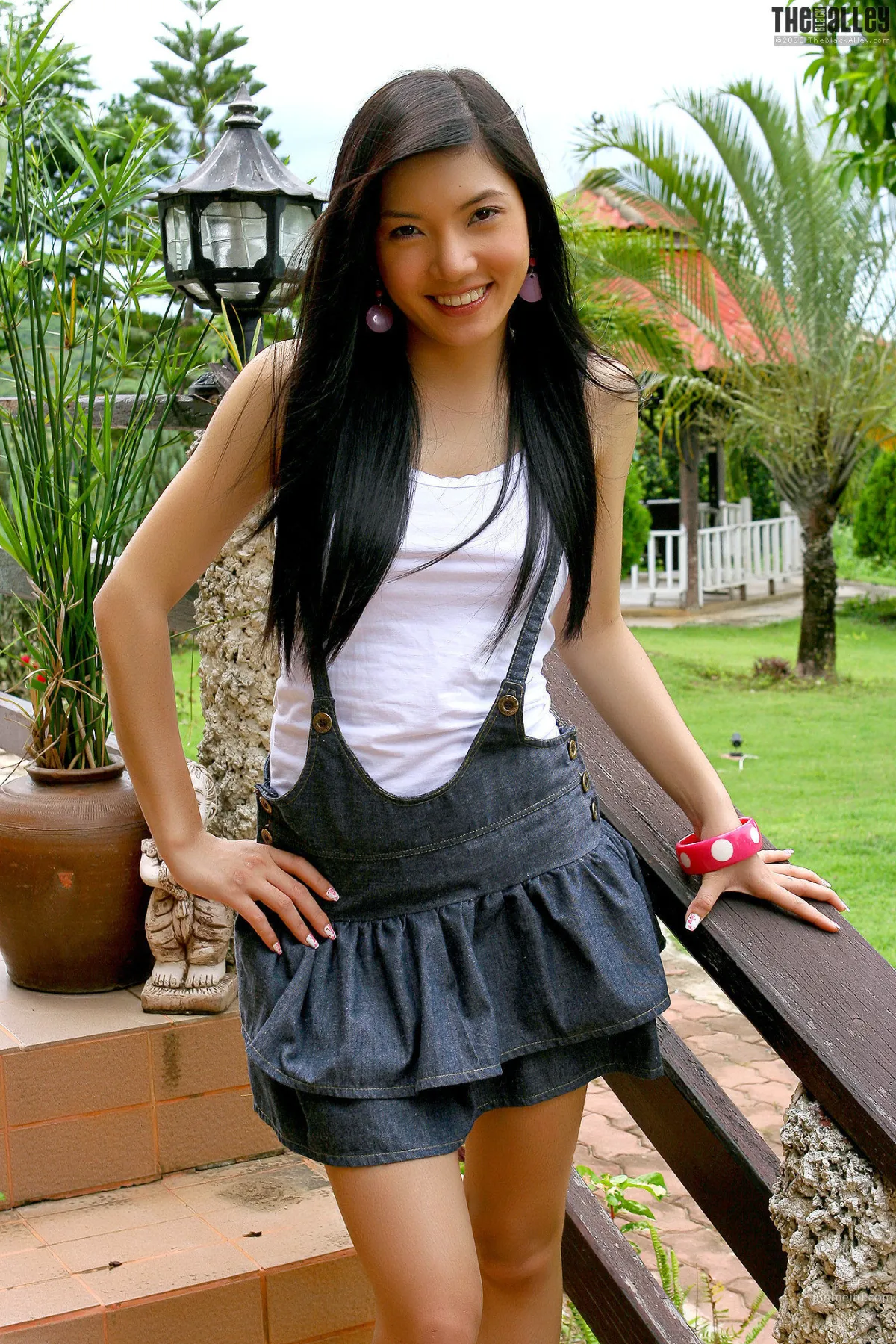 [The Black Alley] Vanessa Tang Denim Suspender Skirt Girl Photo Set photo 5