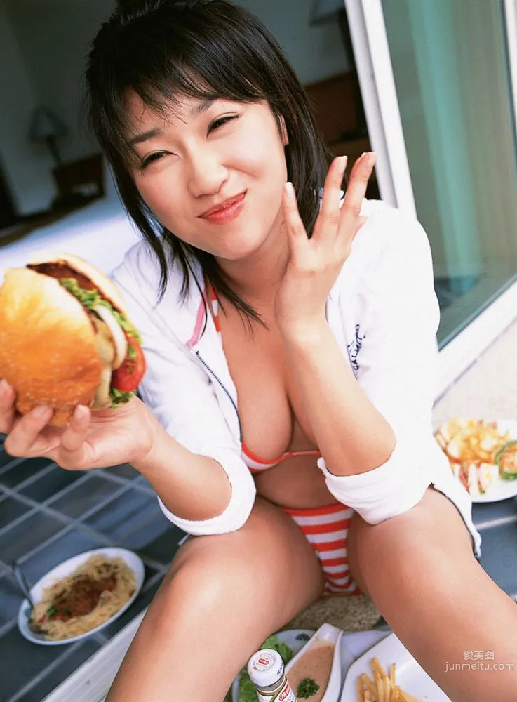 Mikie Hara, Mickey Runs at Full Speed! Shaking and Swaying F Cup, Photo Set [YS Web] Vol.192 photo 23