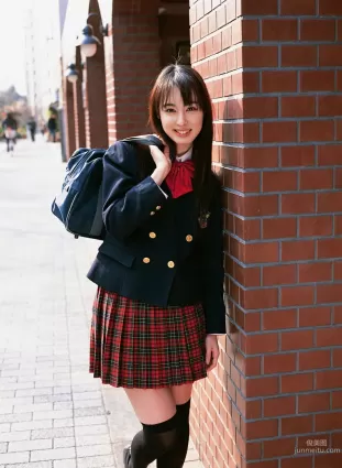 秋山莉奈《キミの素顔こつそりのぞいちやいま？？？た》寫真集 [YS Web] Vol.207