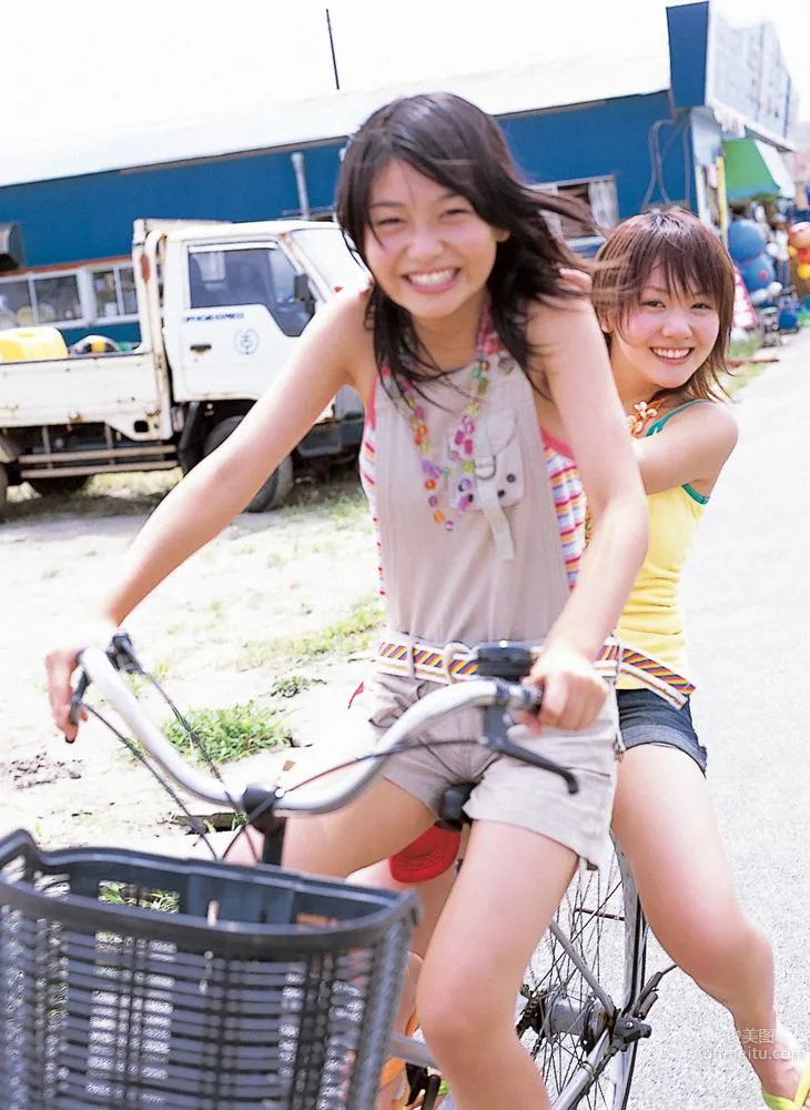 Saaya Irie, Runa Okada, Rio Iguchi 'chase' Photo Set [YS Web] Vol.178 photo 30