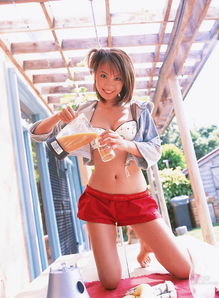 山本梓《Life is Full of Joy》寫真集 [YS Web] Vol.129 38