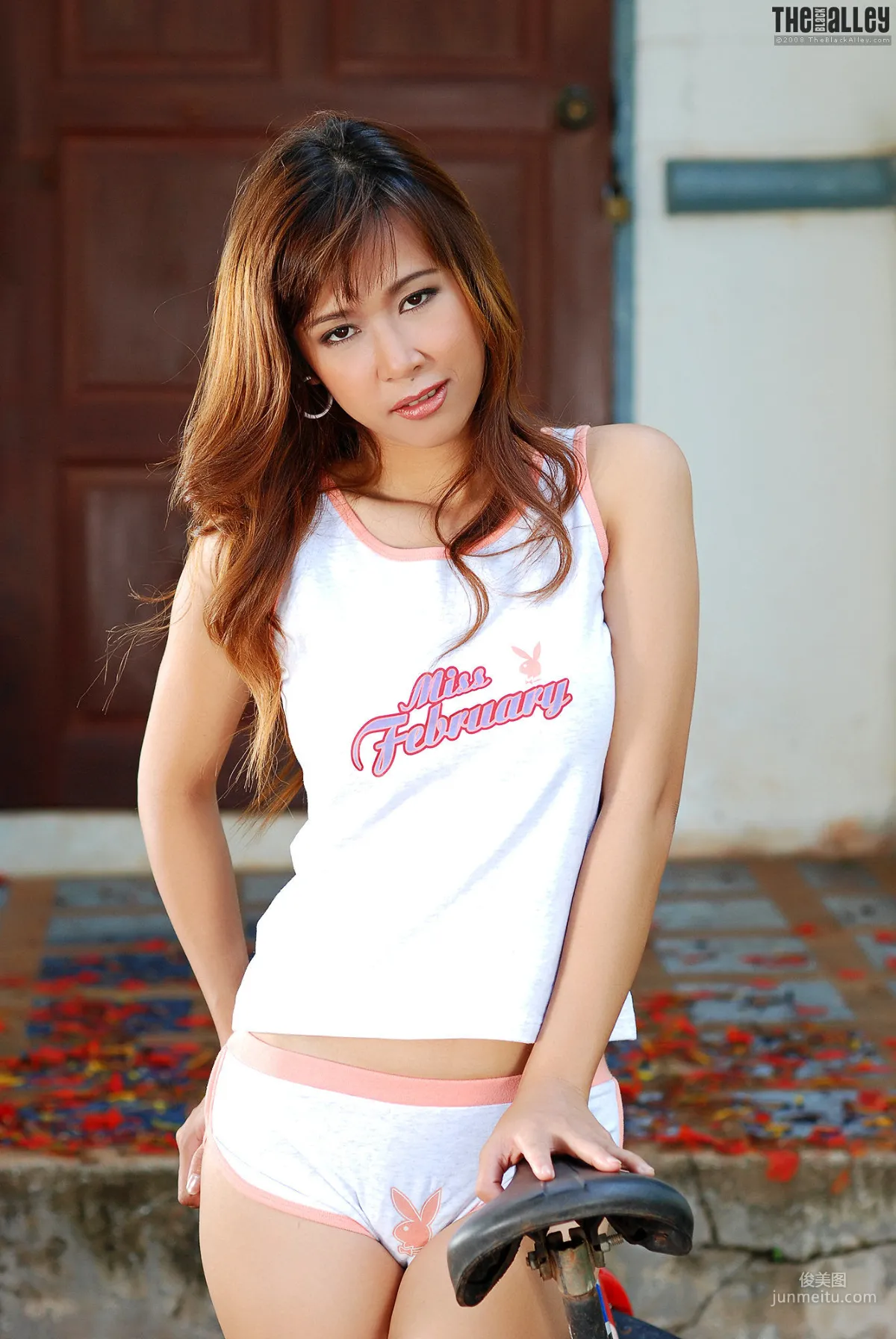 [TheBlackAlley] Veranda Wei 自行車少女 寫真集 11
