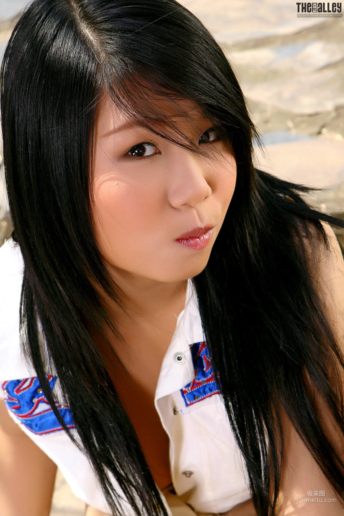 [TheBlackAlley] Lora Lee 肉感少女 寫真集 2