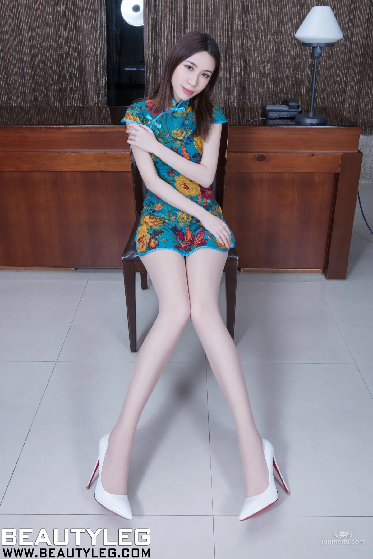Leg Model Stephy Cui Duoduo, Qipao + Black Stockings [Beautyleg] NO.1511 Beautiful Legs Photo Set photo 24