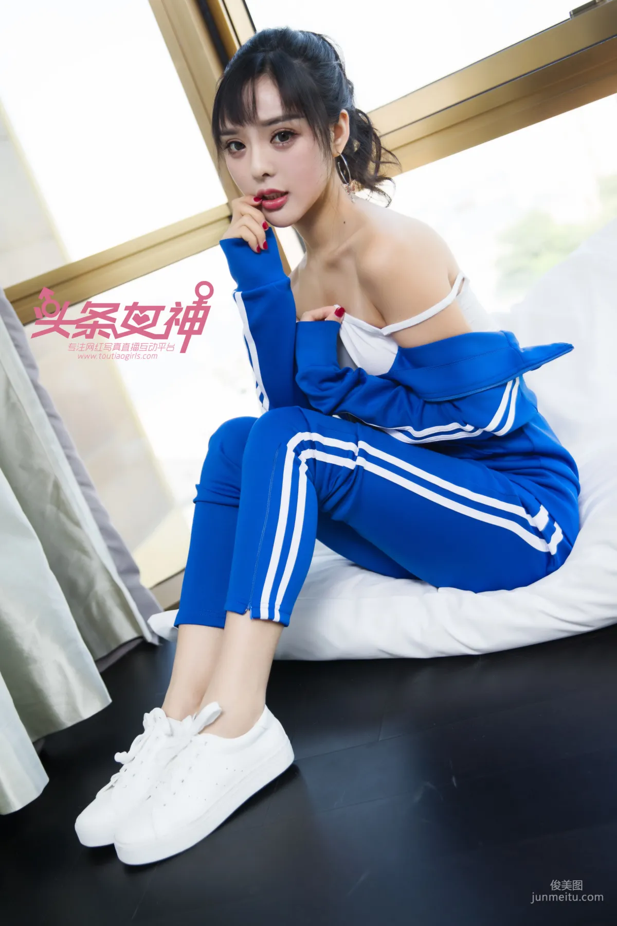 Zhou Xiyan, Midterm Exam [TouTiao Goddess] Photo Set photo 9