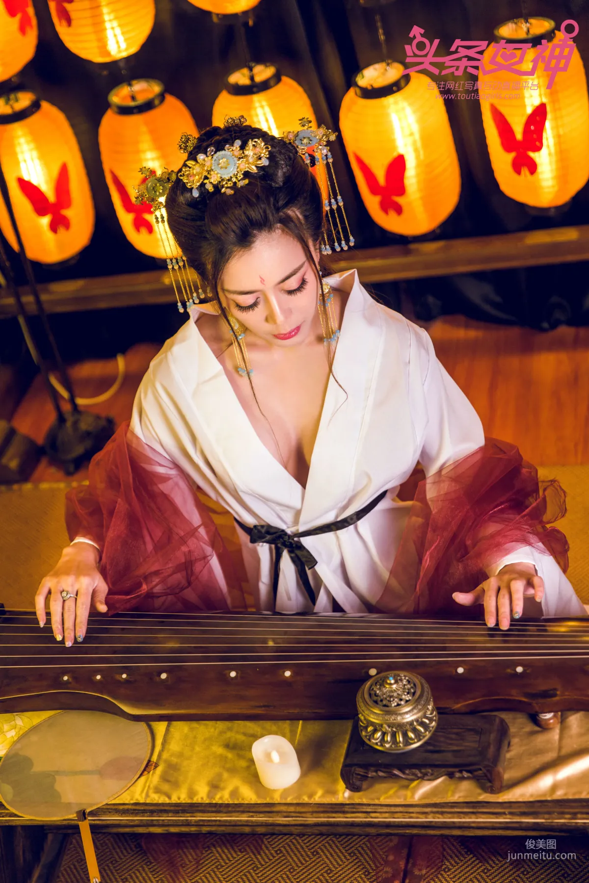 萱宸《當代女帝》 [頭條女神Toutiaogirls] 寫真集 7