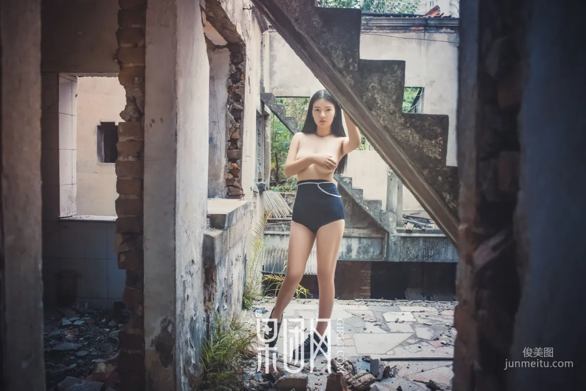 In the Silent and Dilapidated Old House, a Steamy Scene Is Unfolding! [Girlt] NO.089 Photo Set photo 31
