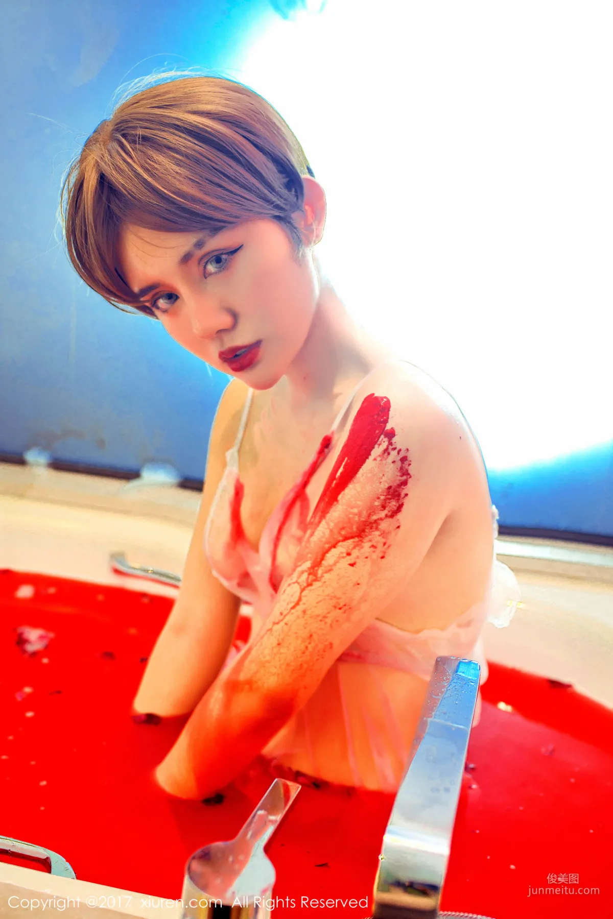 NINA the Rabbit, Half-Naked Bed Sheet Roll and Bloody Bathtub Wet Body [XiuRen] NO.840 Photo Set photo 23