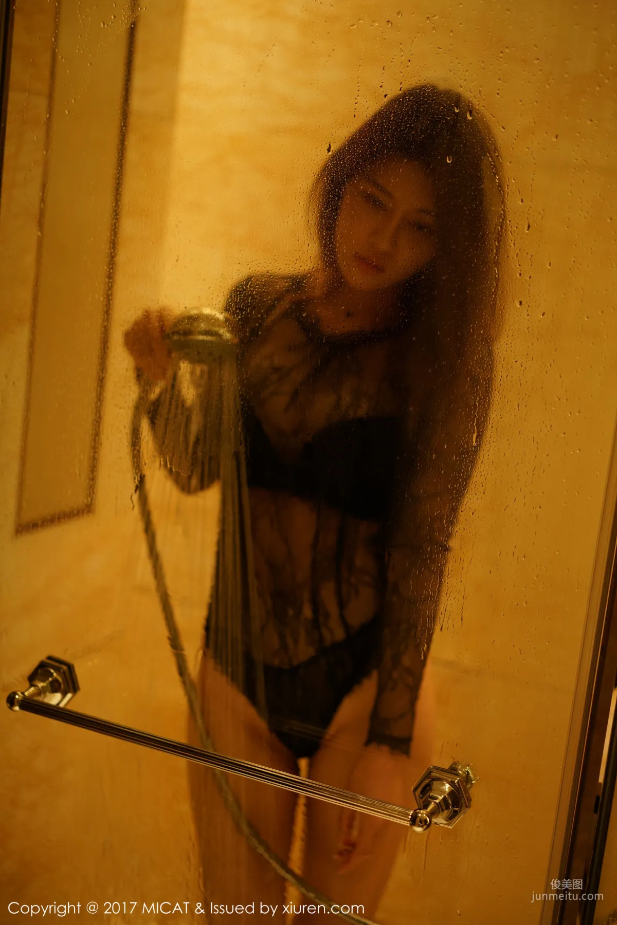 Ye Jiayi, Beautiful Legs + Bathroom Series [MICAT] Vol.030 Photo Set photo 20